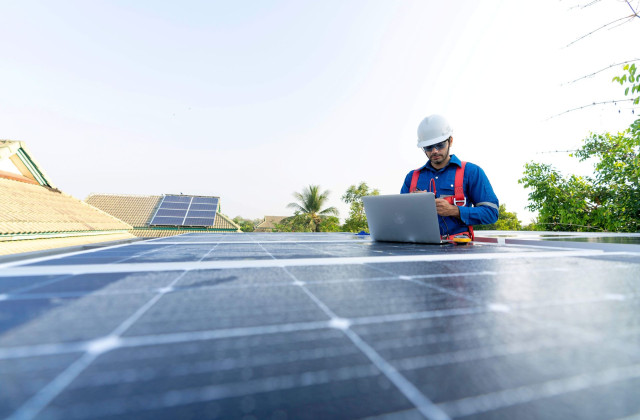 Photovoltaïque au Luc : un levier de compétitivité pour les PME et commerces de proximité